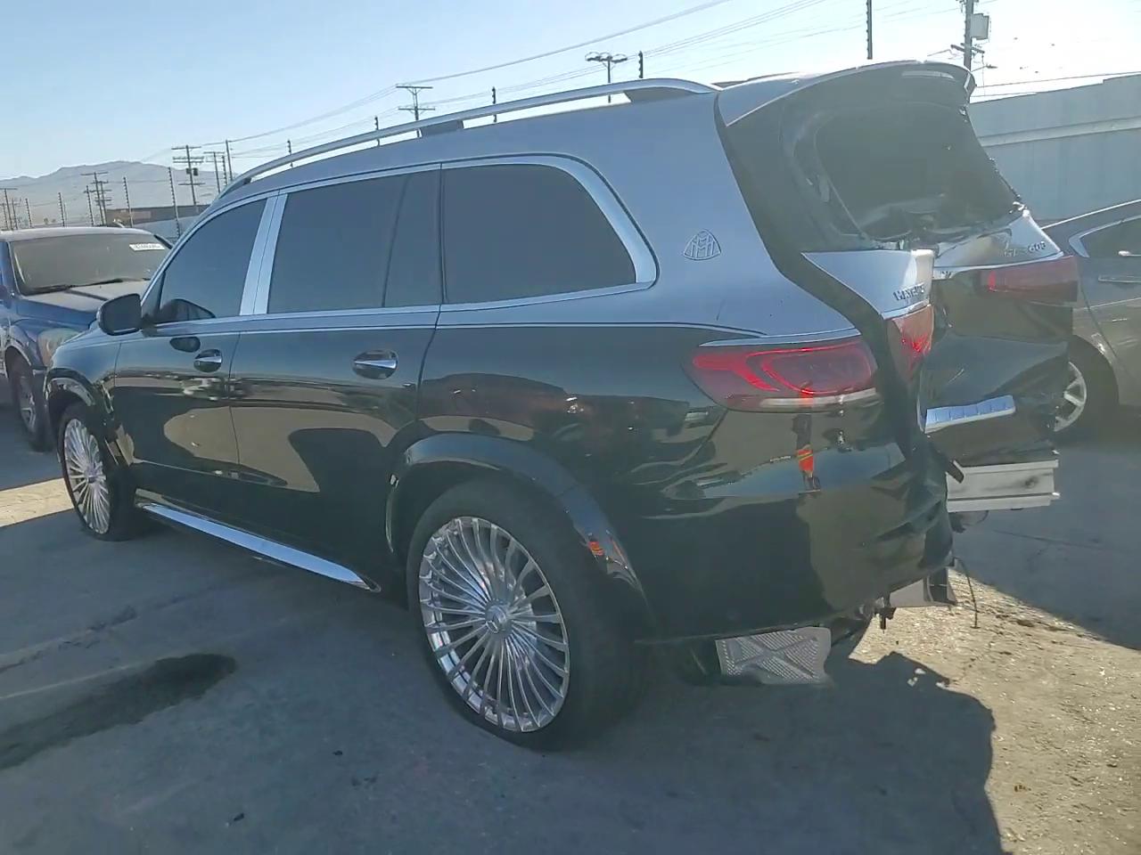 Фото: 4JGFF8HB1MA393547