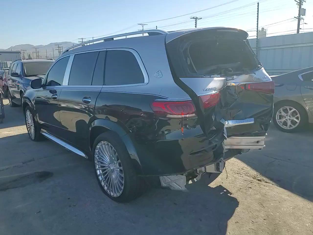 Фото: 4JGFF8HB1MA393547