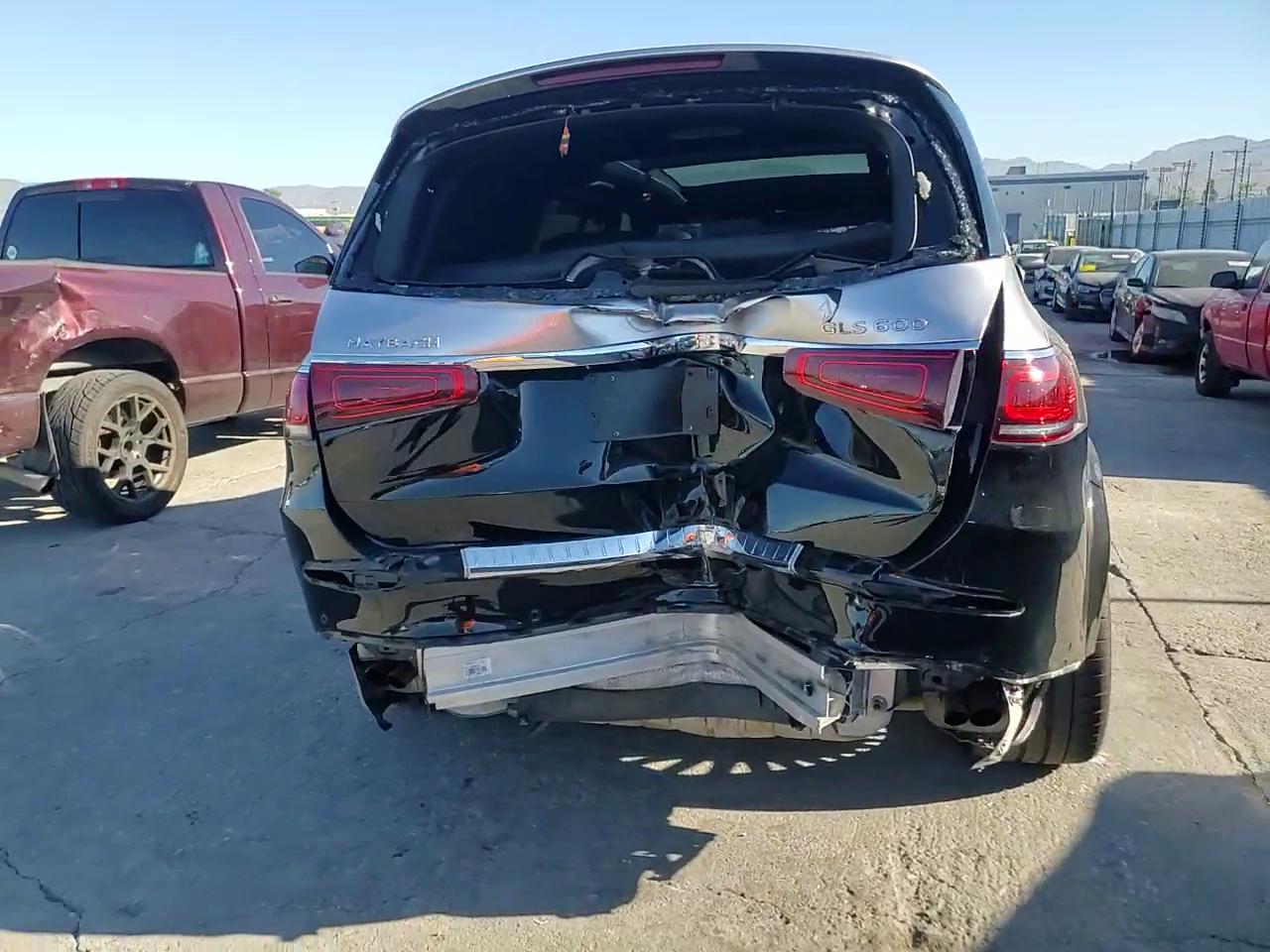 Фото: 4JGFF8HB1MA393547