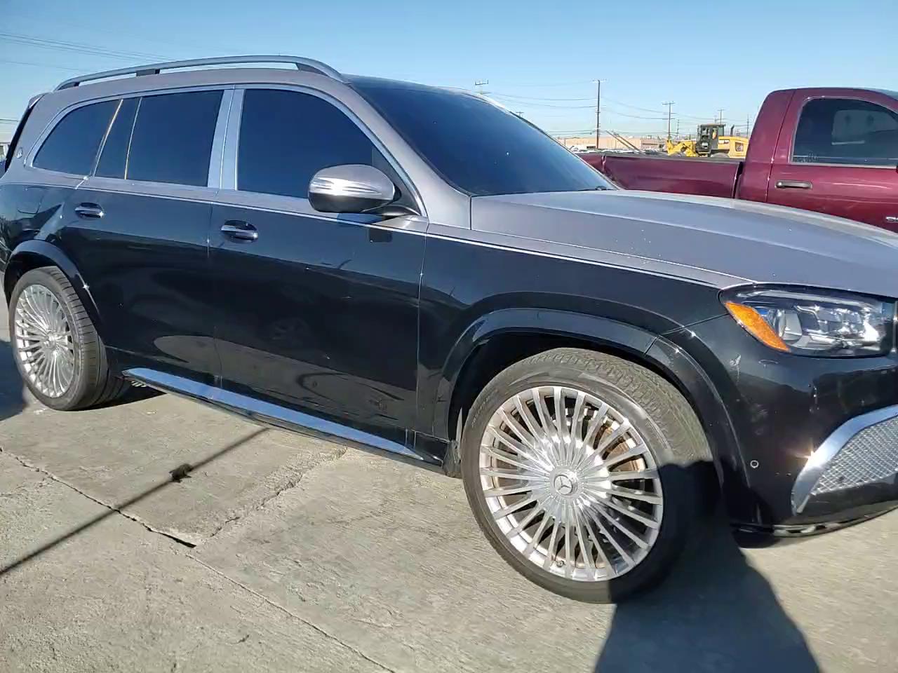 Фото: 4JGFF8HB1MA393547