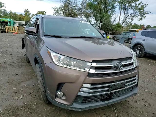 2018 Toyota Highlander Limited VIN: 5TDYZRFH4JS235333 Lot: 86303405