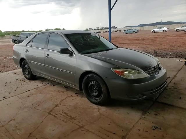 2002 Toyota Camry Le VIN: 4T1BE32K32U511347 Lot: 82315605
