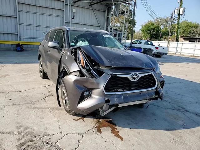 2021 Toyota Highlander Xle VIN: 5TDGZRAH5MS524180 Lot: 84710165