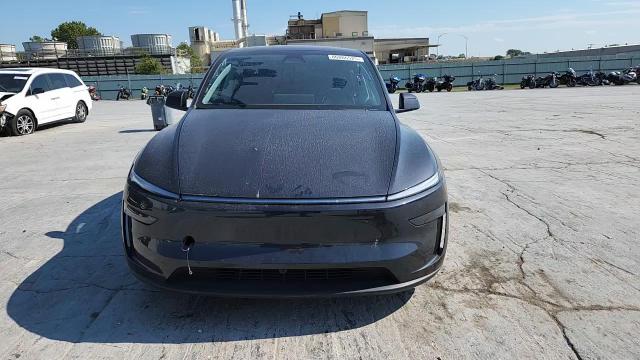 2026 Tesla Model Y VIN: 7SAYGDED4TF370233 Lot: 86806525