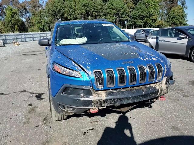 2018 Jeep Cherokee Trailhawk VIN: 1C4PJMBX5JD571233 Lot: 82730565