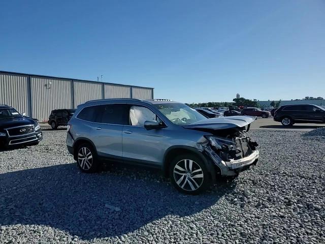 2018 Honda Pilot Touring VIN: 5FNYF5H93JB011143 Lot: 90495955