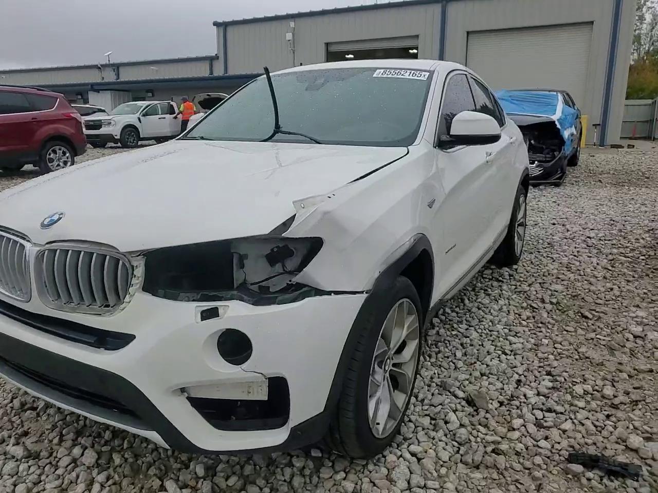 Фото: 5UXXW3C51J0T82187