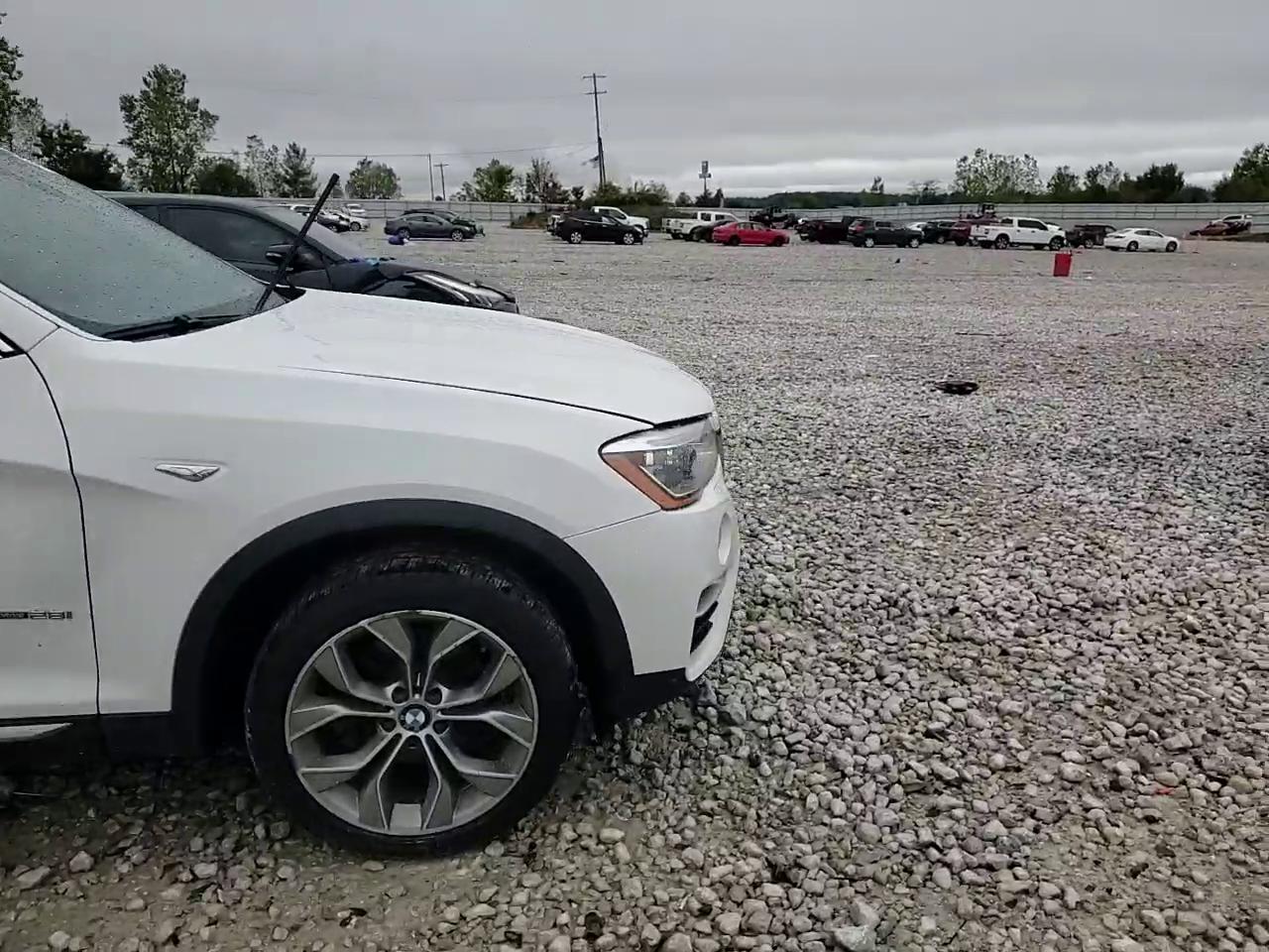 Фото: 5UXXW3C51J0T82187