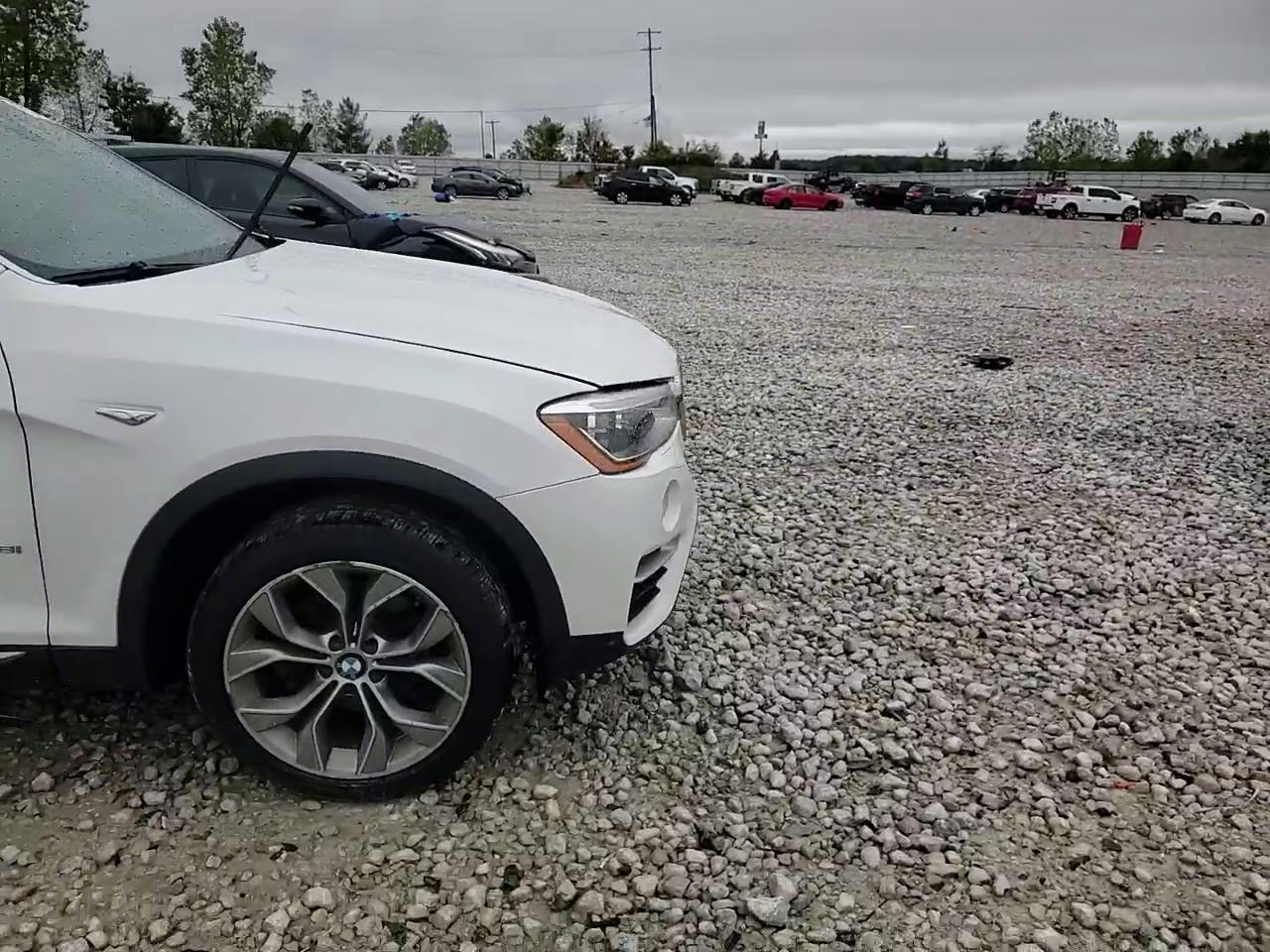 Фото: 5UXXW3C51J0T82187