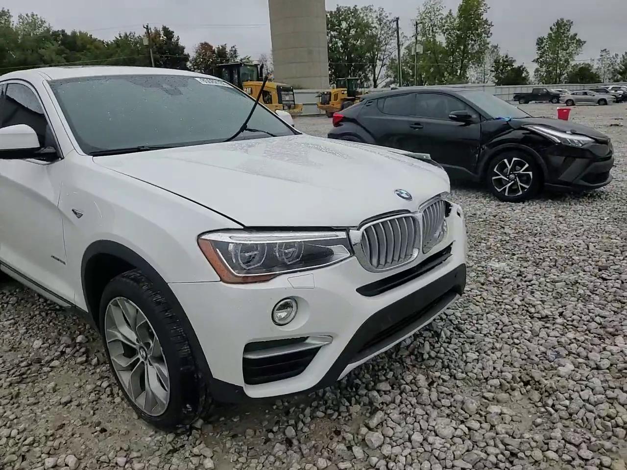 Фото: 5UXXW3C51J0T82187