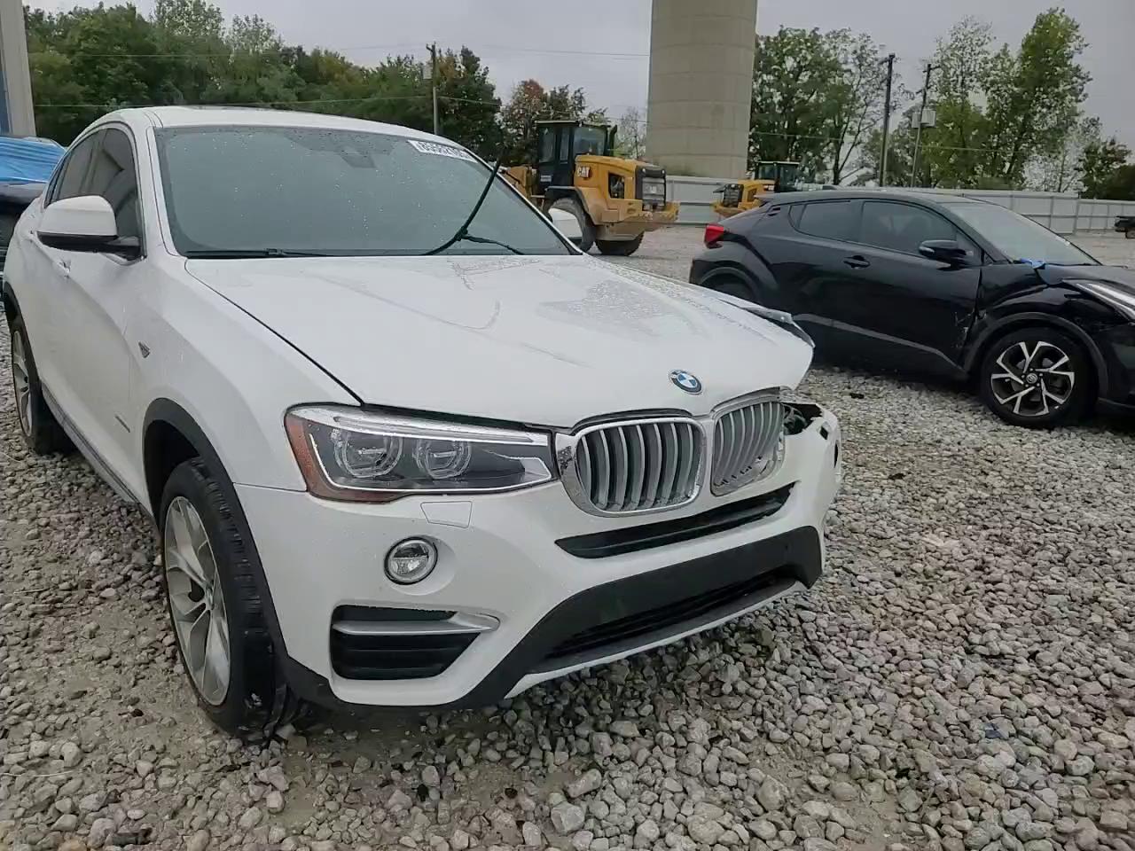 Фото: 5UXXW3C51J0T82187