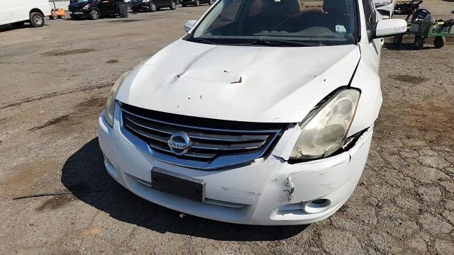 2011 Nissan Altima Base VIN: 1N4AL2AP1BN492584 Lot: 81897755
