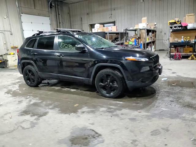 2018 Jeep Cherokee Latitude VIN: 1C4PJMCB1JD508813 Lot: 87239695