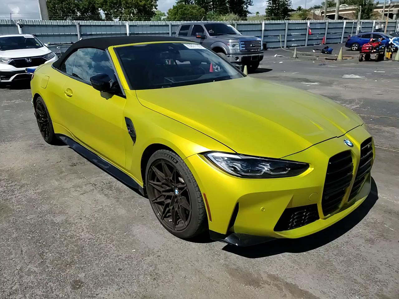 Фото: WBS33BA08RCR82377