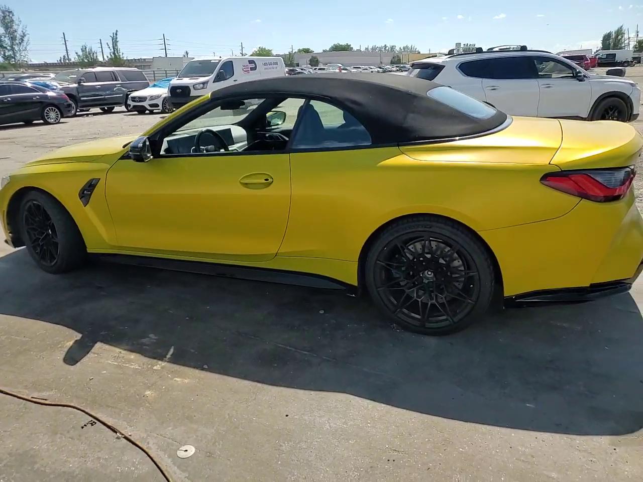 Фото: WBS33BA08RCR82377