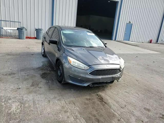 2016 Ford Focus S VIN: 1FADP3E28GL296621 Lot: 85070915