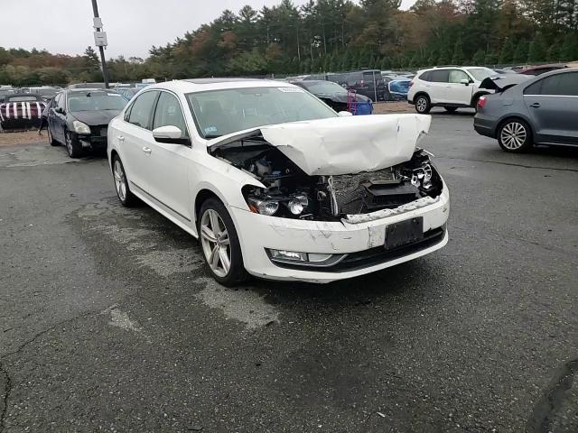 2014 Volkswagen Passat Sel VIN: 1VWCT7A32EC057101 Lot: 90595315