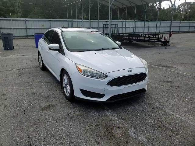 2016 Ford Focus Se VIN: 1FADP3F27GL287715 Lot: 82219905
