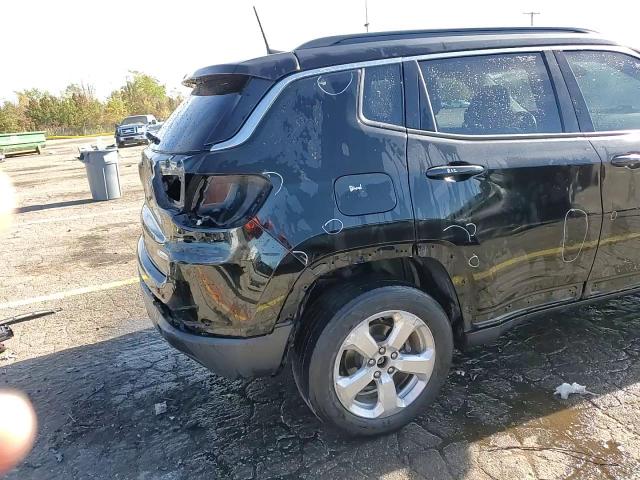 2018 Jeep Compass Latitude VIN: 3C4NJDBB7JT399499 Lot: 85528765