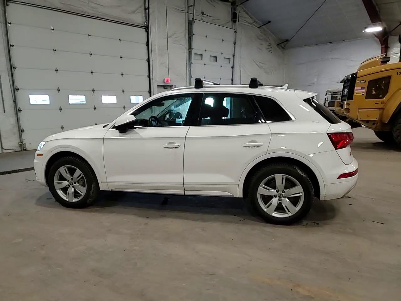 Фото: WA1BNAFY4K2138834