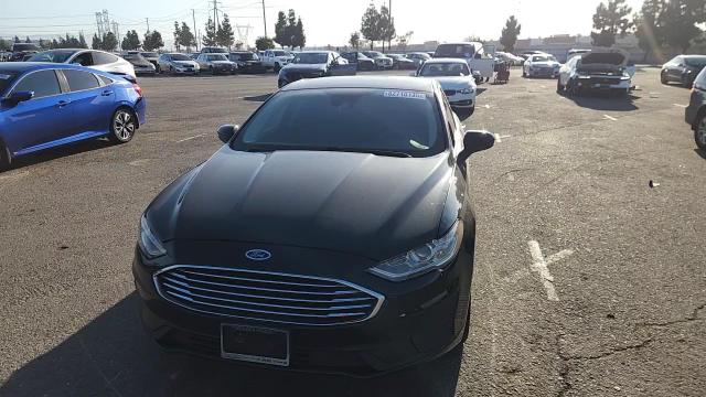2019 Ford Fusion Se VIN: 3FA6P0HD9KR175112 Lot: 82710135