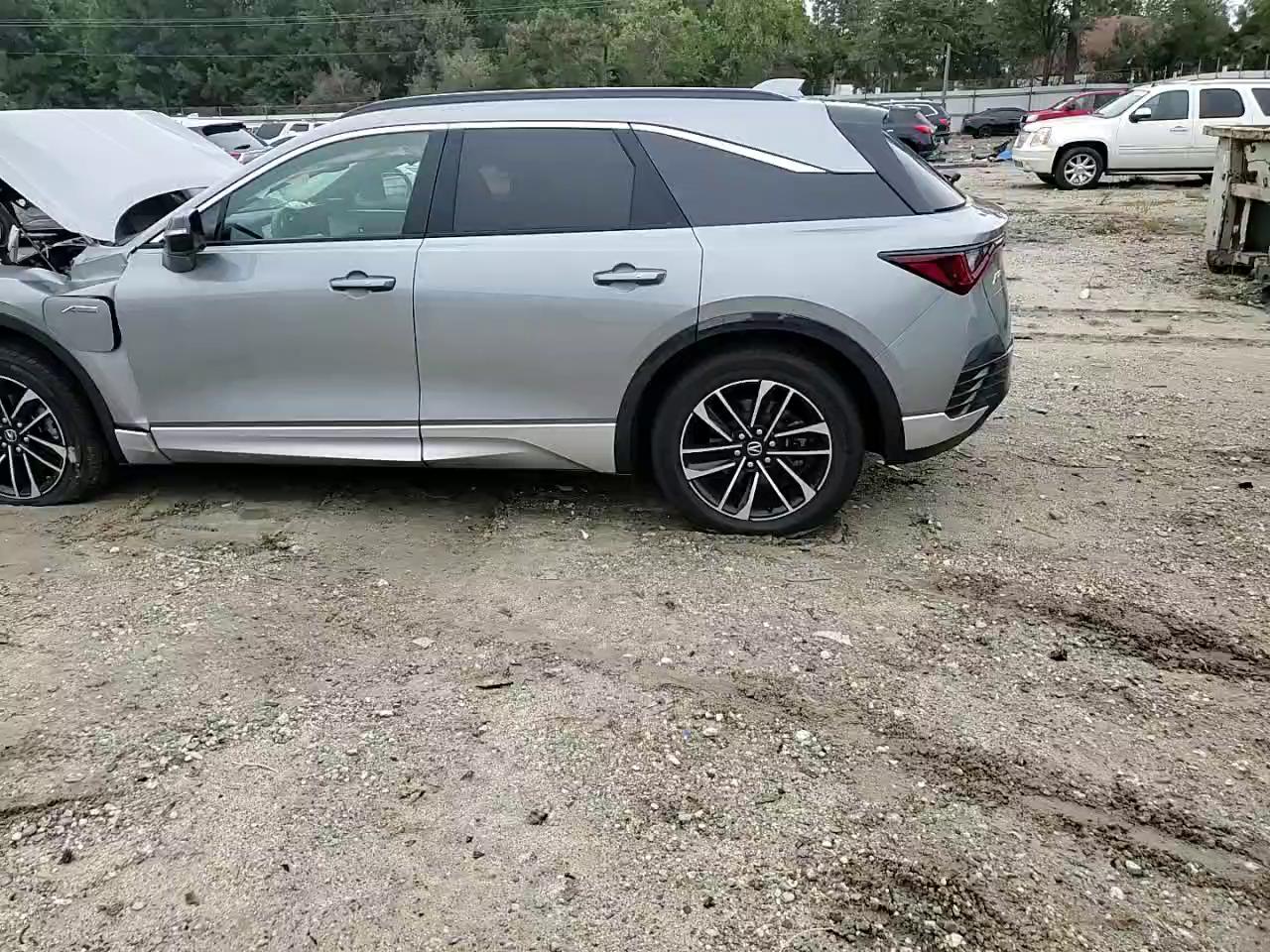 Фото: 4W5KHNRLXRZ503896