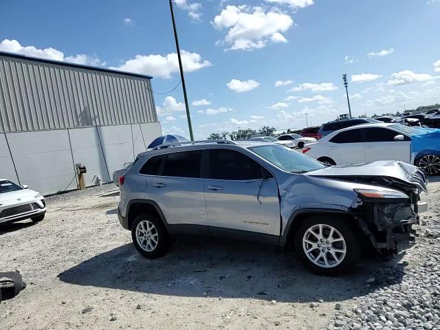 2016 Jeep Cherokee Latitude VIN: 1C4PJMCB1GW221002 Lot: 85761595