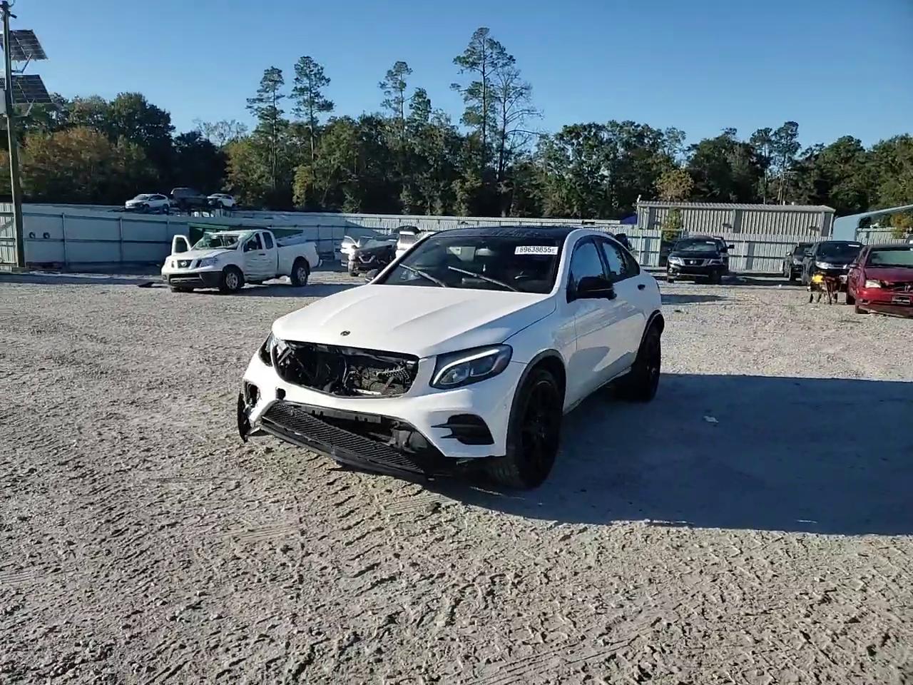 Фото: WDC0J6EB1KF644899