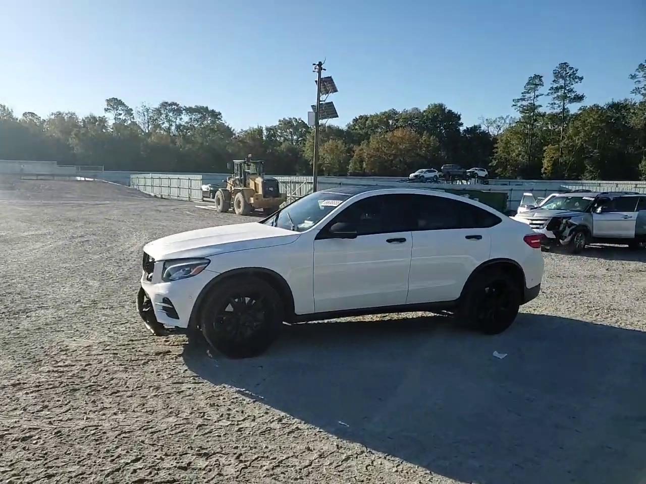 Фото: WDC0J6EB1KF644899