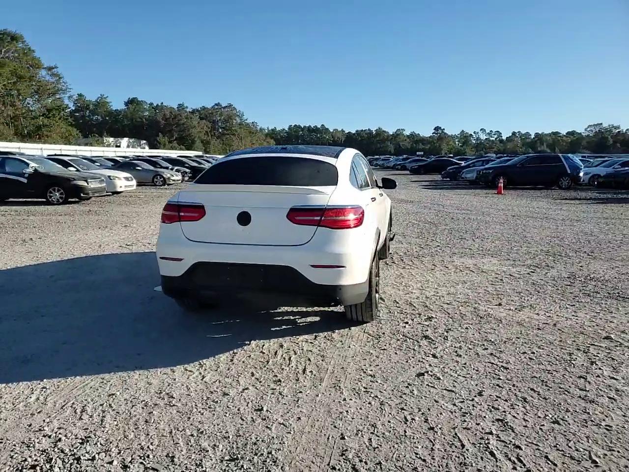 Фото: WDC0J6EB1KF644899