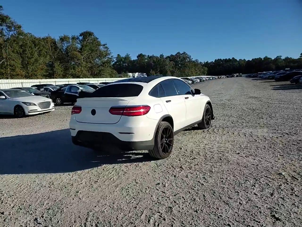 Фото: WDC0J6EB1KF644899