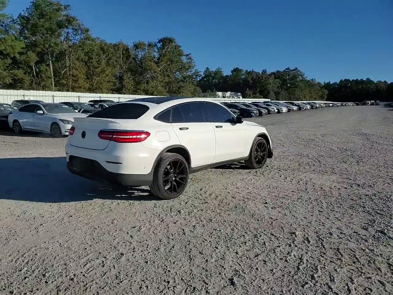 Фото: WDC0J6EB1KF644899