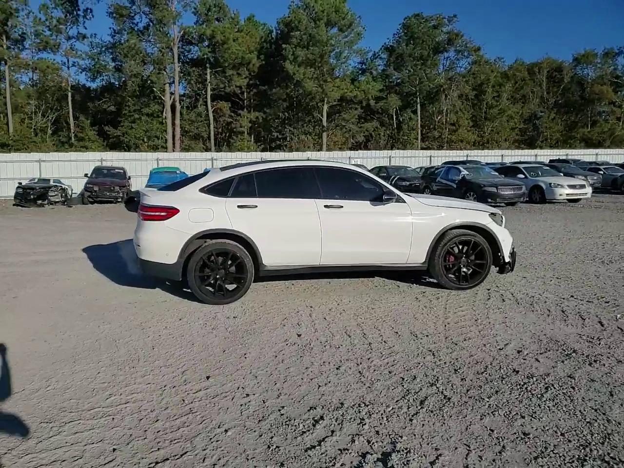 Фото: WDC0J6EB1KF644899