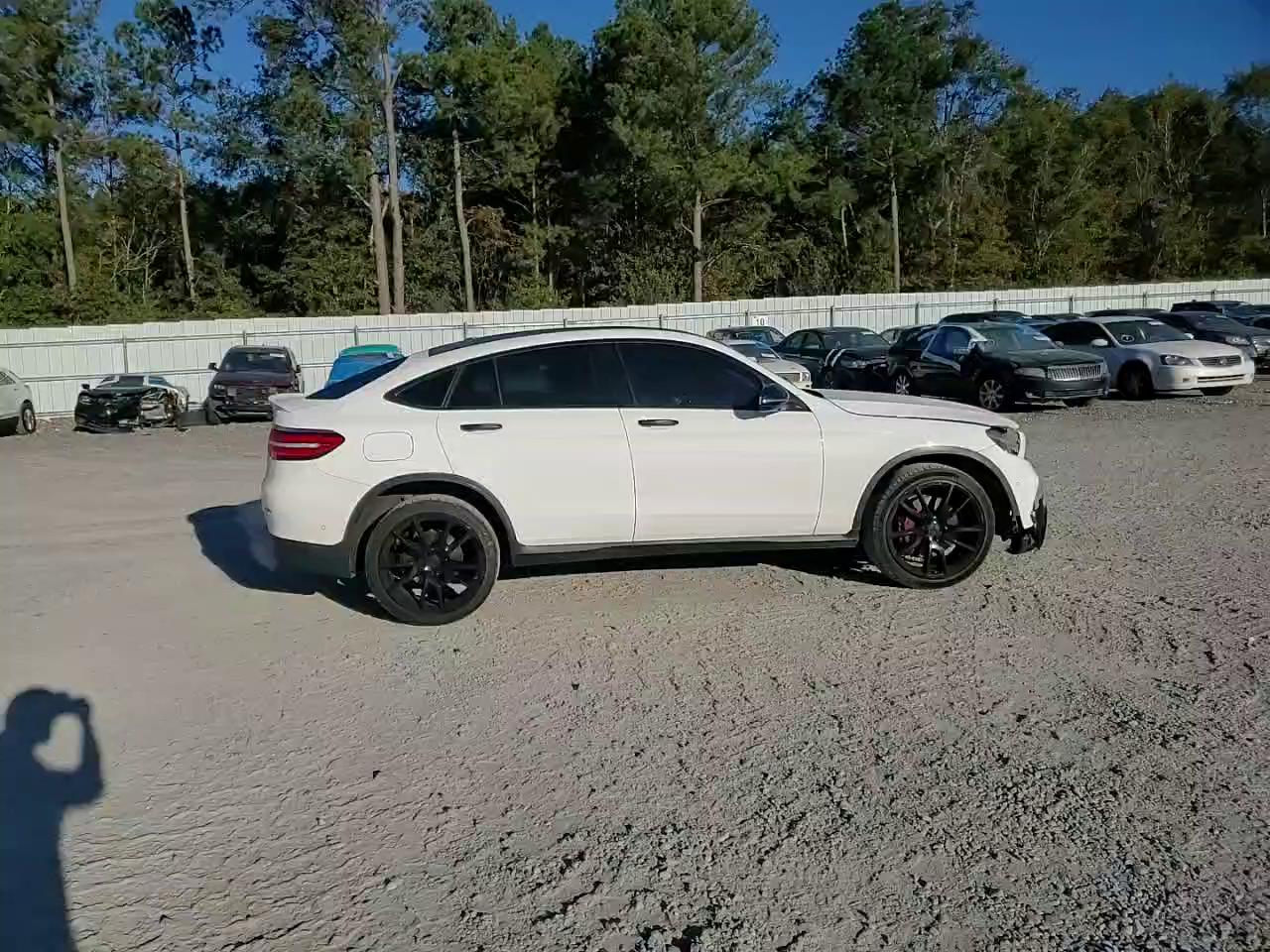 Фото: WDC0J6EB1KF644899