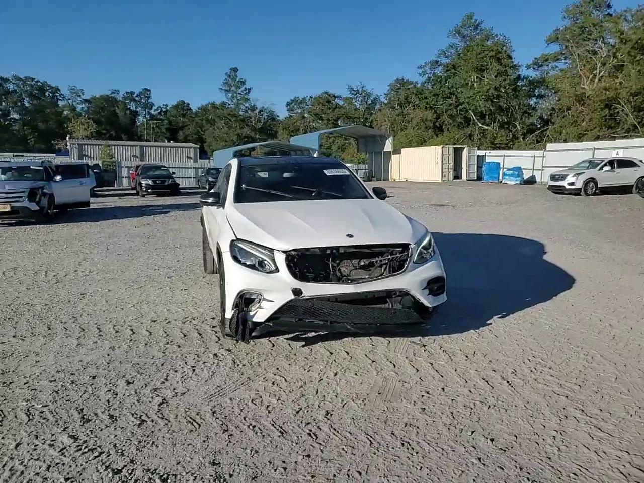 Фото: WDC0J6EB1KF644899