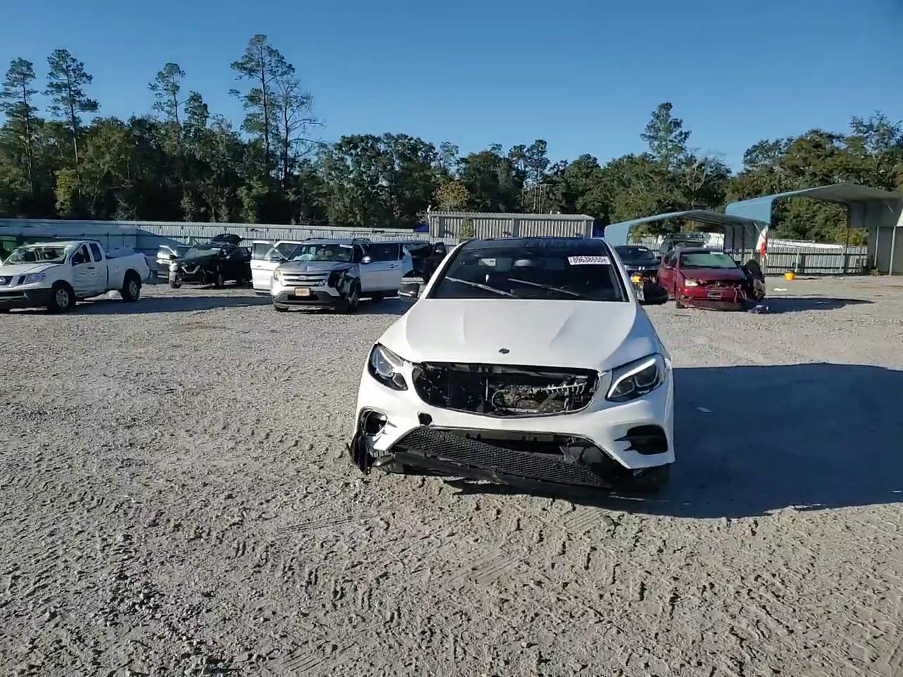 Фото: WDC0J6EB1KF644899