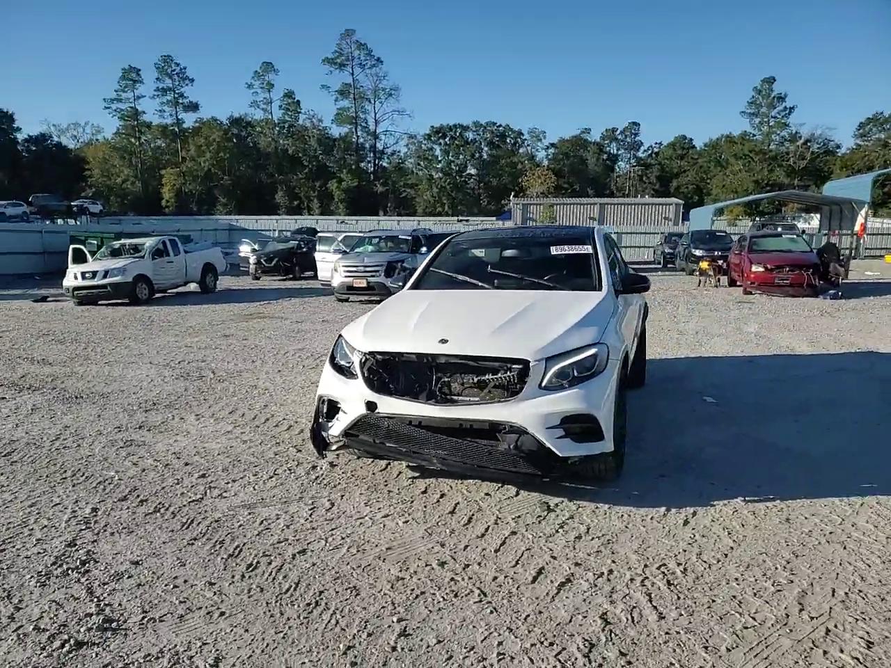 Фото: WDC0J6EB1KF644899