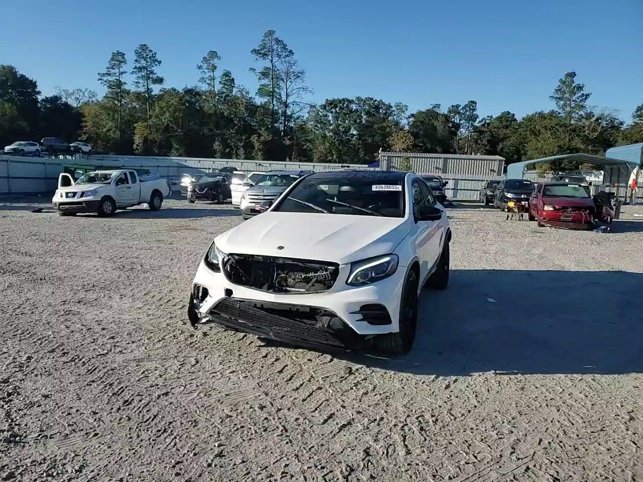 Фото: WDC0J6EB1KF644899