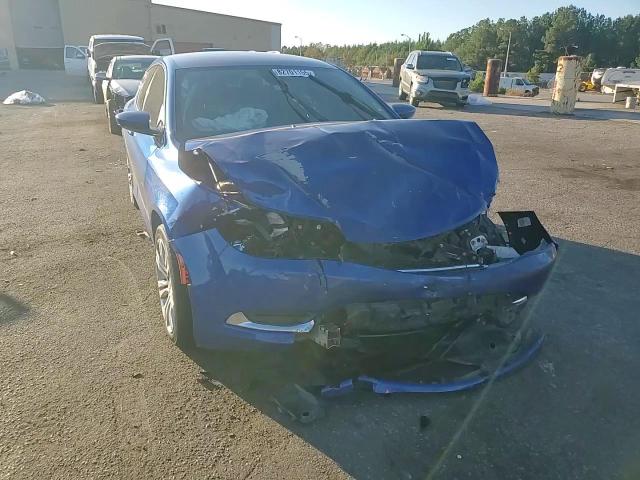 2015 Chrysler 200 Limited VIN: 1C3CCCAB8FN667372 Lot: 82701155