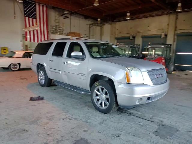 2007 GMC Yukon Xl Denali VIN: 1GKFK66857J267678 Lot: 82196275