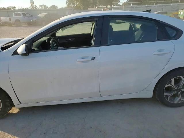 2019 Kia Forte Fe VIN: 3KPF24AD7KE044424 Lot: 86704675
