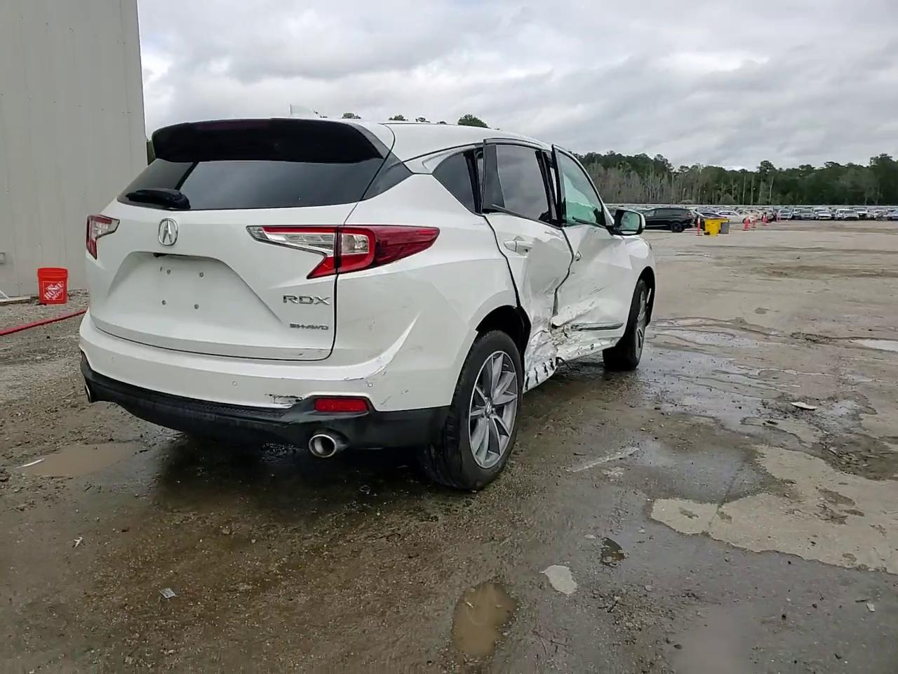 Фото: 5J8TC2H59LL029758