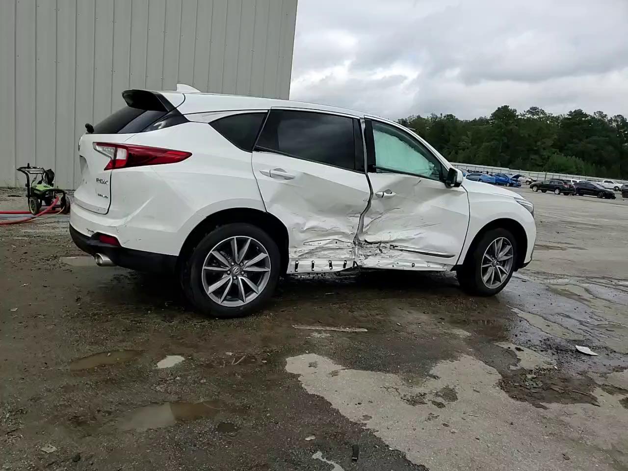 Фото: 5J8TC2H59LL029758