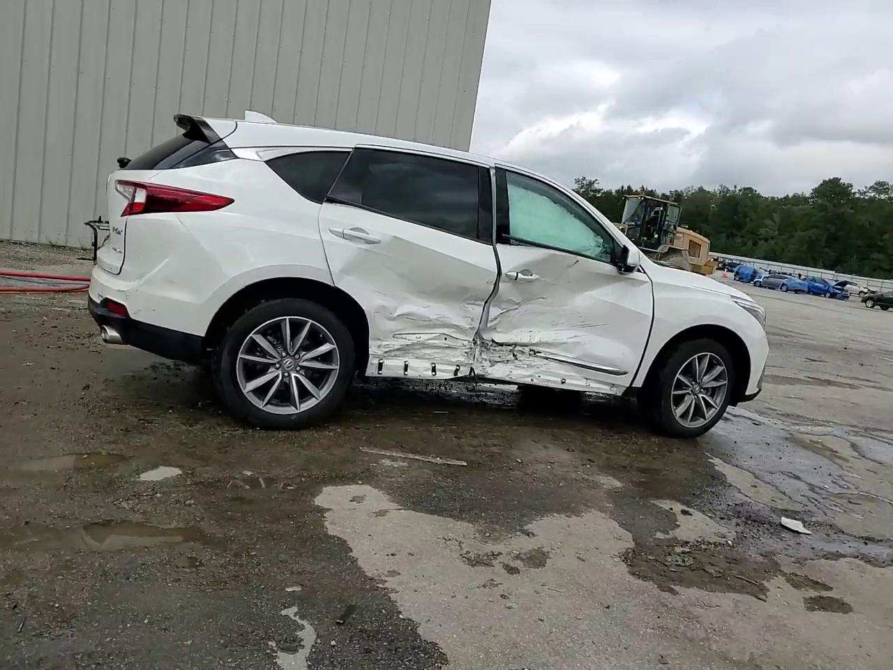 Фото: 5J8TC2H59LL029758