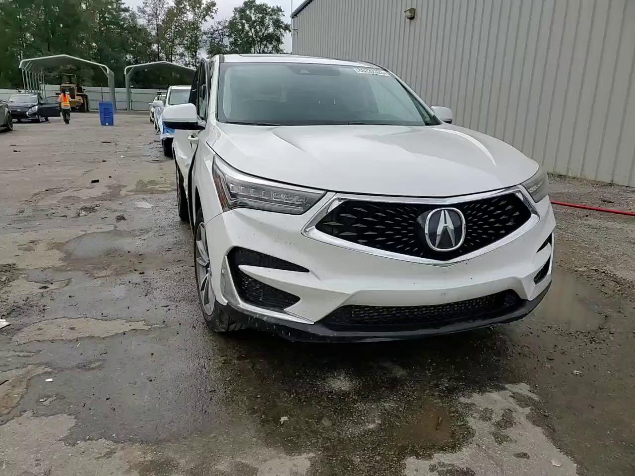 Фото: 5J8TC2H59LL029758