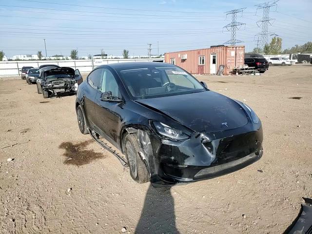 2025 Tesla Model Y VIN: 7SAYGDED7SA342728 Lot: 86885825