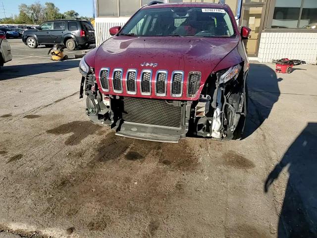 2015 Jeep Cherokee Latitude VIN: 1C4PJLCB8FW670489 Lot: 82487195