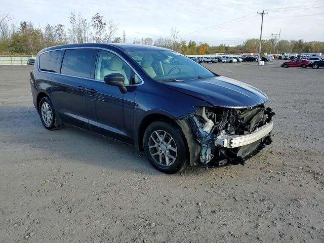 2017 Chrysler Pacifica Touring VIN: 2C4RC1DG9HR520615 Lot: 89840755