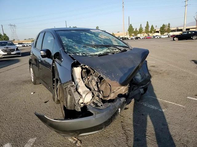 2013 Honda Fit VIN: JHMGE8H38DC002465 Lot: 84481615
