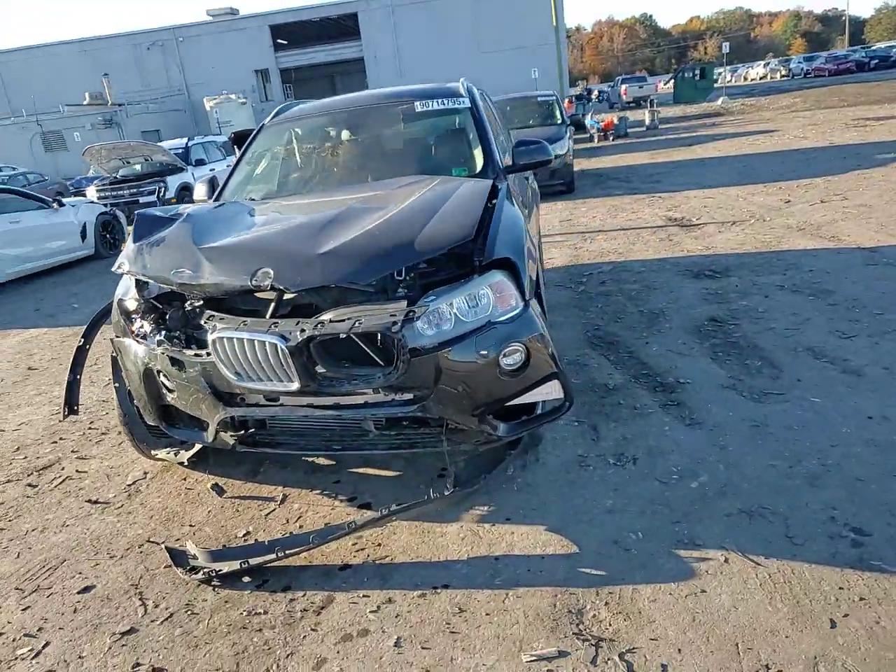 Фото: 5UXWX9C59G0D77648